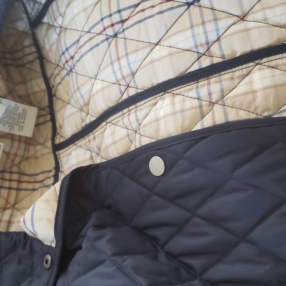 L.L. Bean Quilted Coat - Picture 6 of 8
